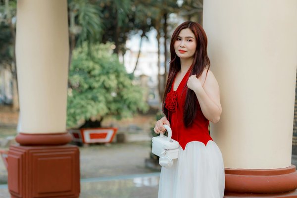 How can UK businesses foster innovation to stay ahead?